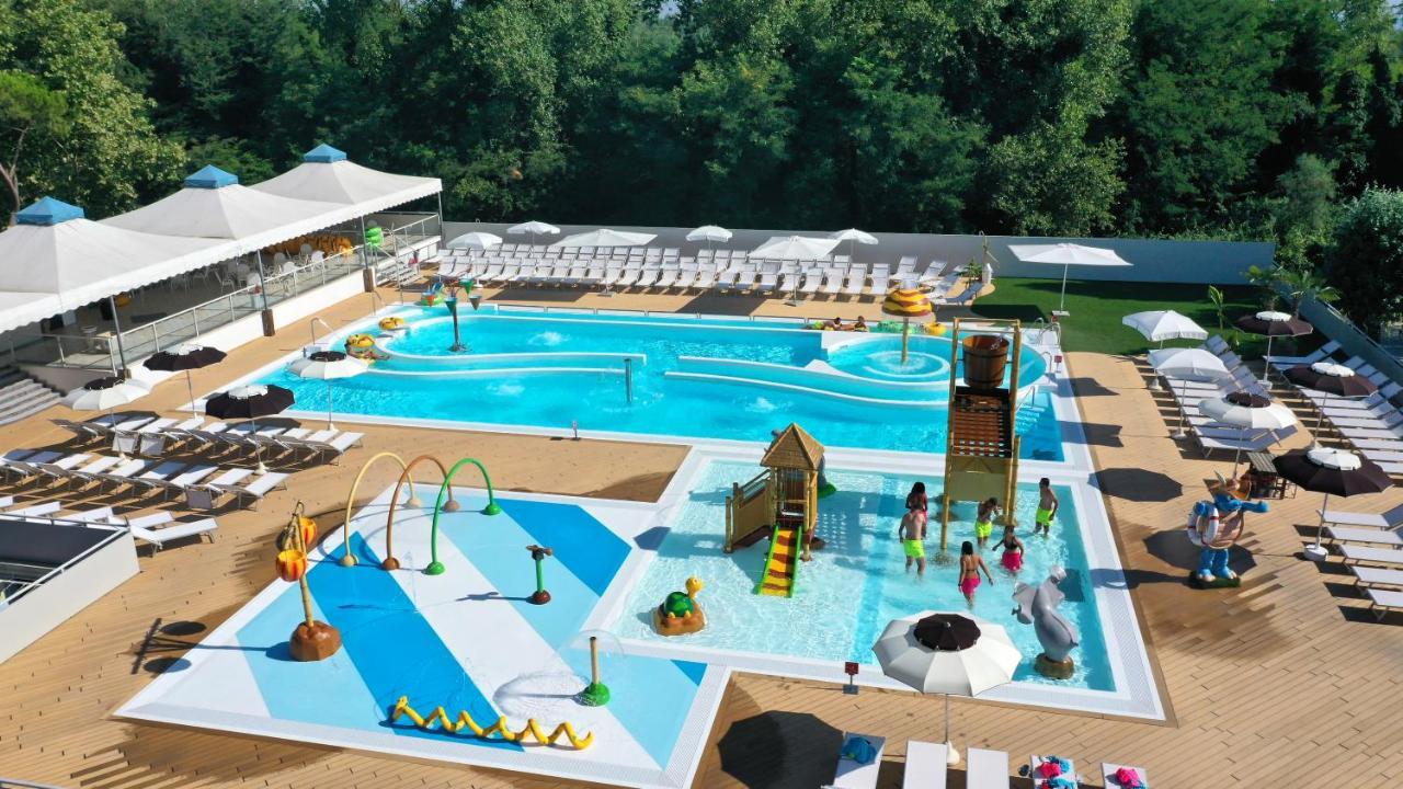 I Tre Moschettieri Camping Village ليدو دي بومبوسا المظهر الخارجي الصورة
