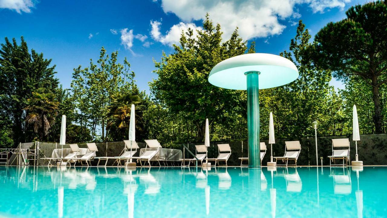I Tre Moschettieri Camping Village ليدو دي بومبوسا المظهر الخارجي الصورة