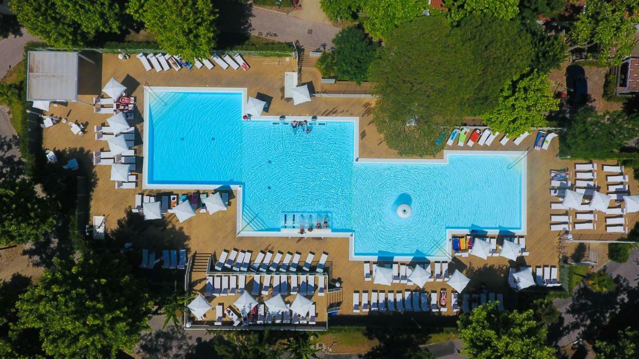 I Tre Moschettieri Camping Village ليدو دي بومبوسا المظهر الخارجي الصورة