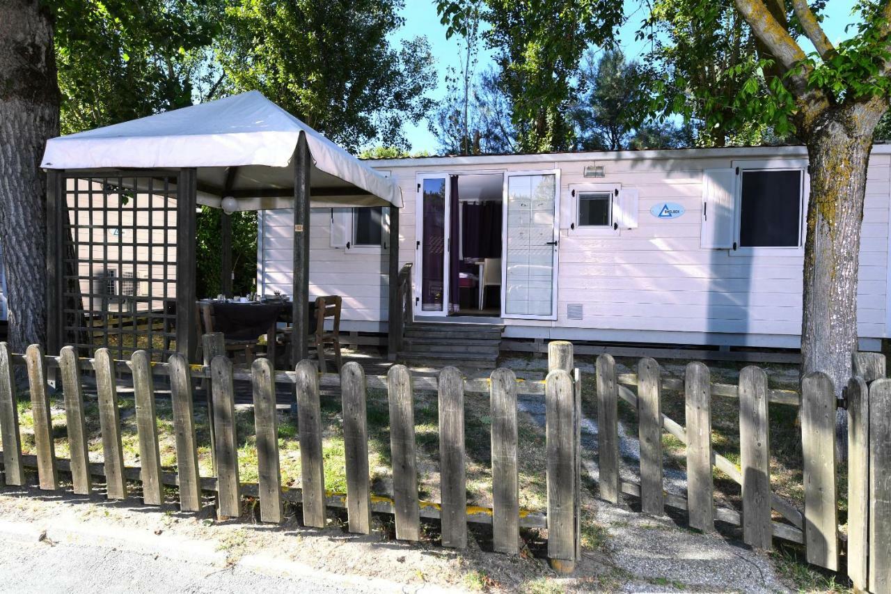 I Tre Moschettieri Camping Village ليدو دي بومبوسا المظهر الخارجي الصورة
