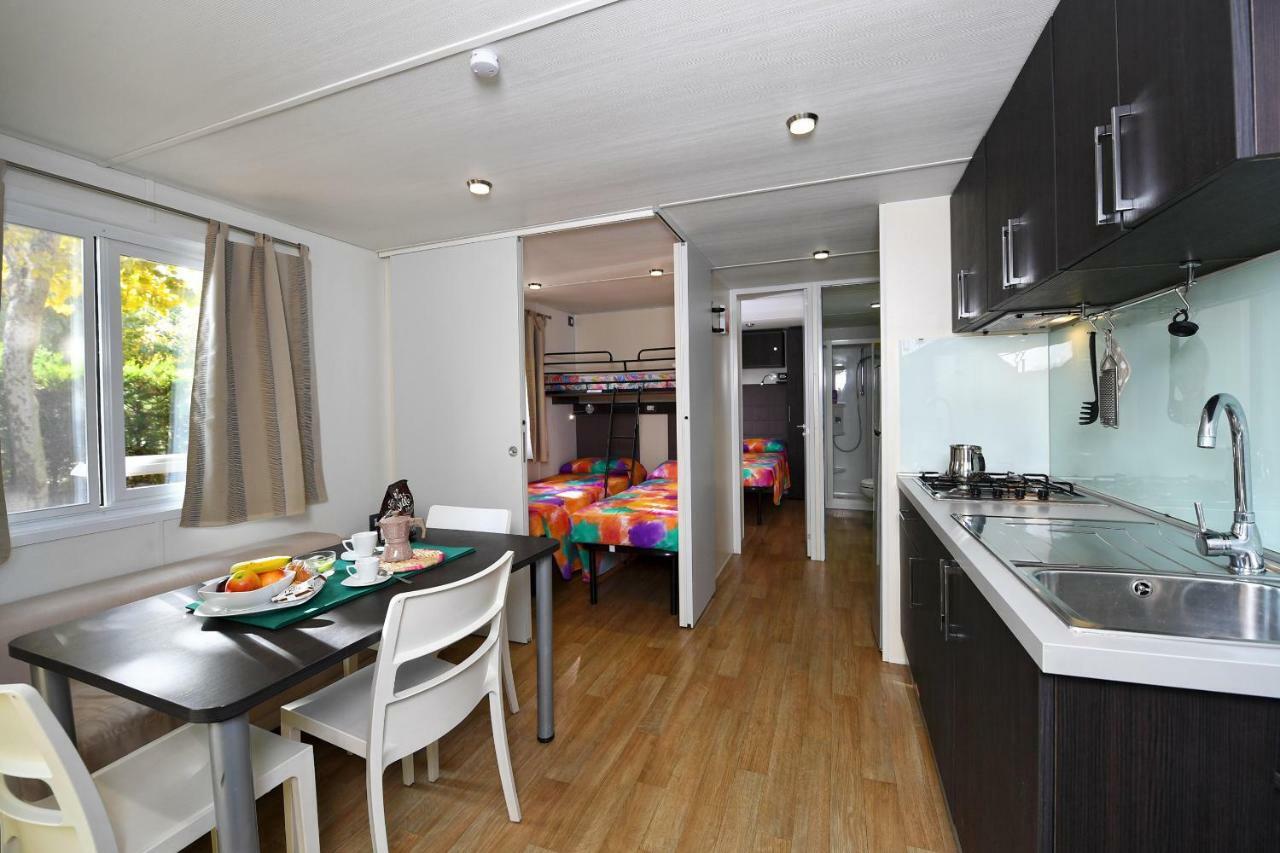 I Tre Moschettieri Camping Village ليدو دي بومبوسا المظهر الخارجي الصورة