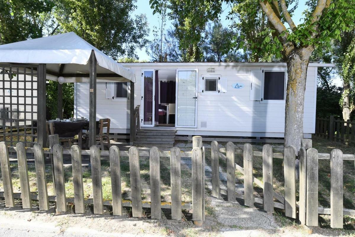 I Tre Moschettieri Camping Village ليدو دي بومبوسا المظهر الخارجي الصورة
